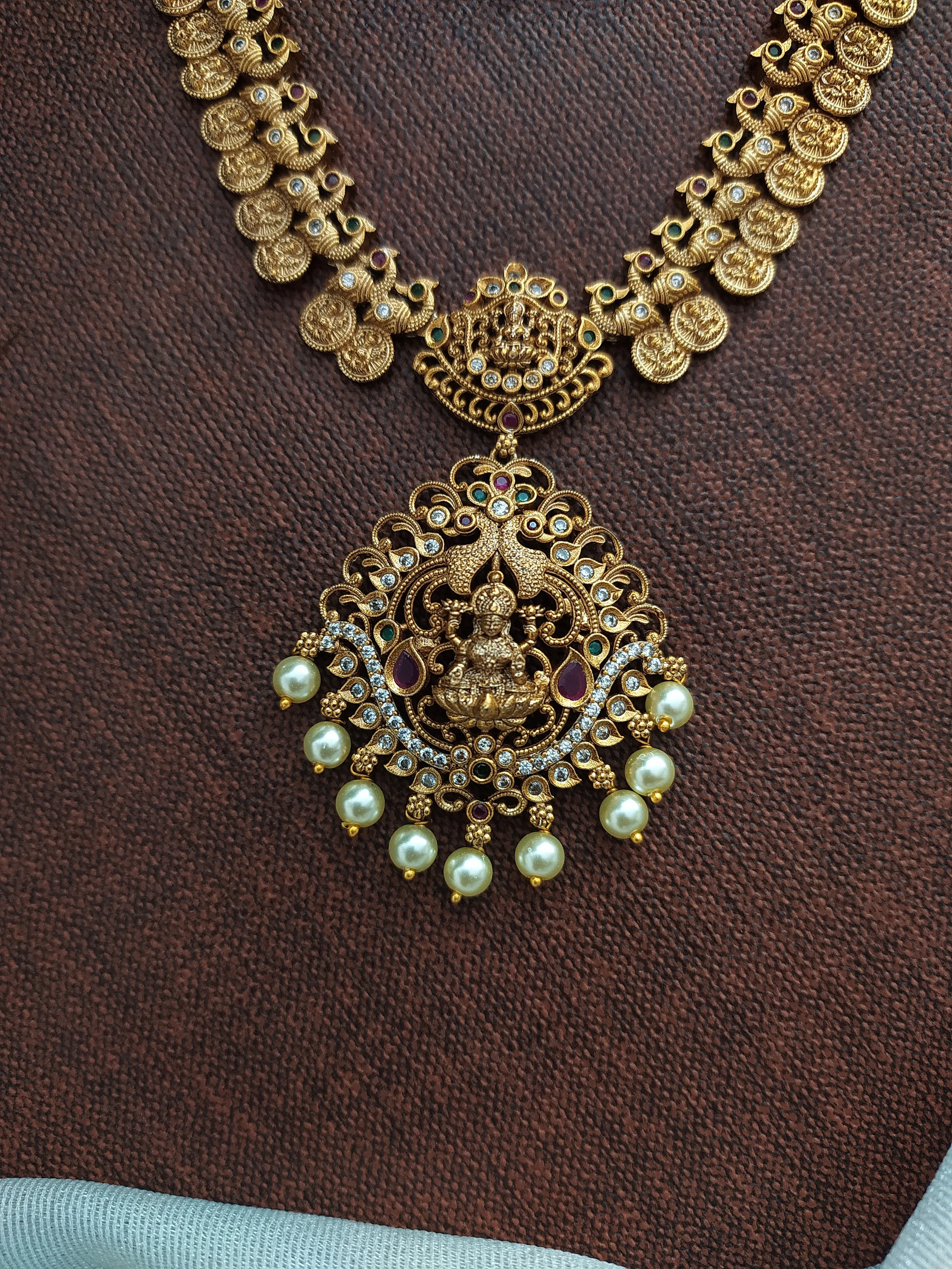 Antique Lakshmi Semi-Bridal Set – Peacock Design with Zircon & Kemp Stones