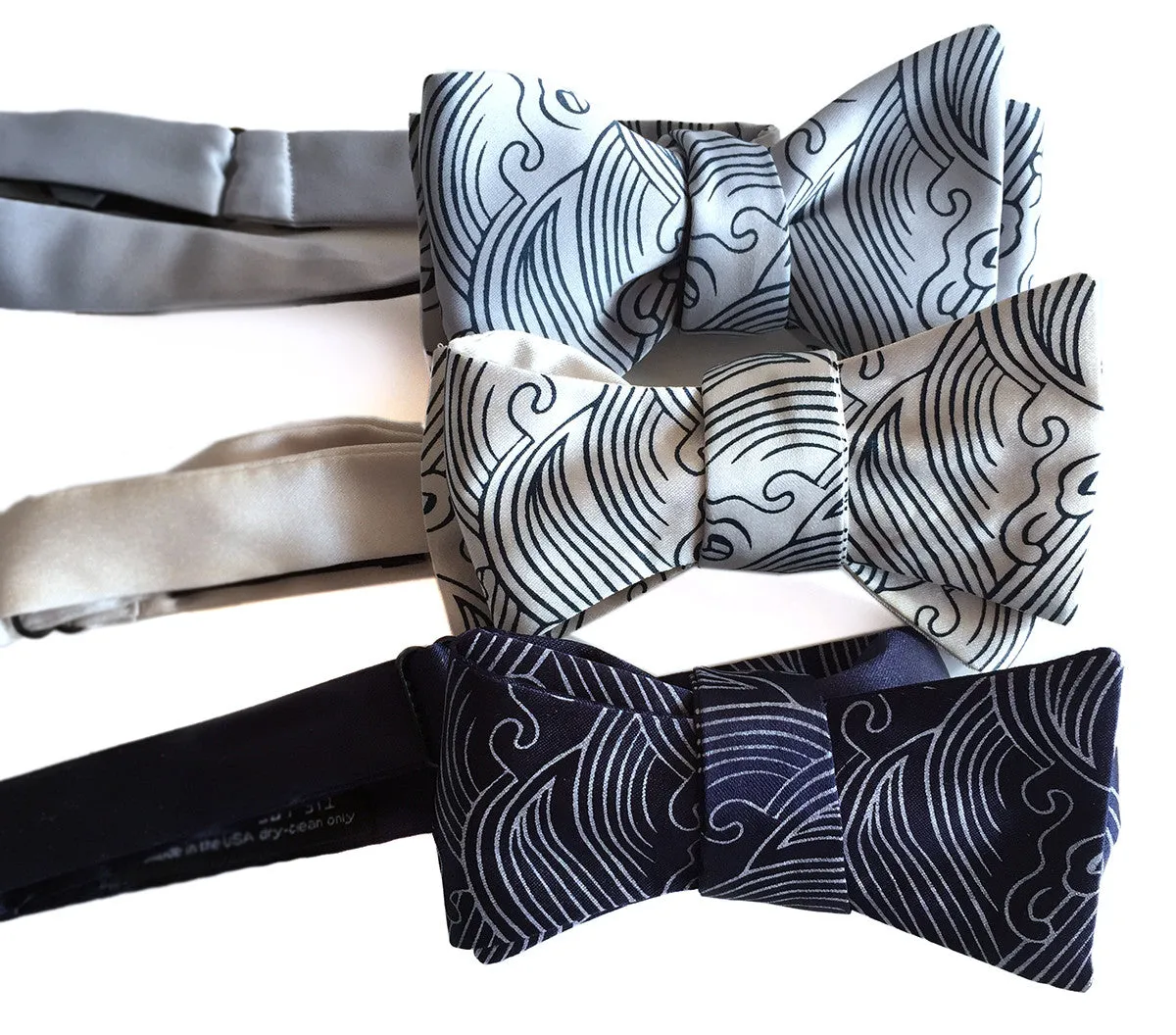 Crashing Waves Bow Tie.