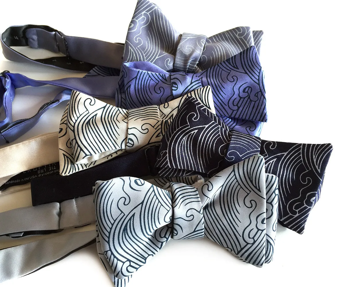 Crashing Waves Bow Tie.