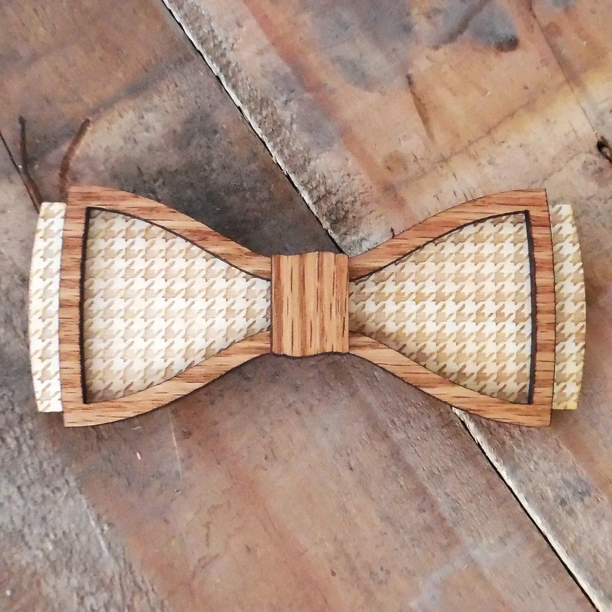 Houndstooth - Thistle Shaped Bow Tie