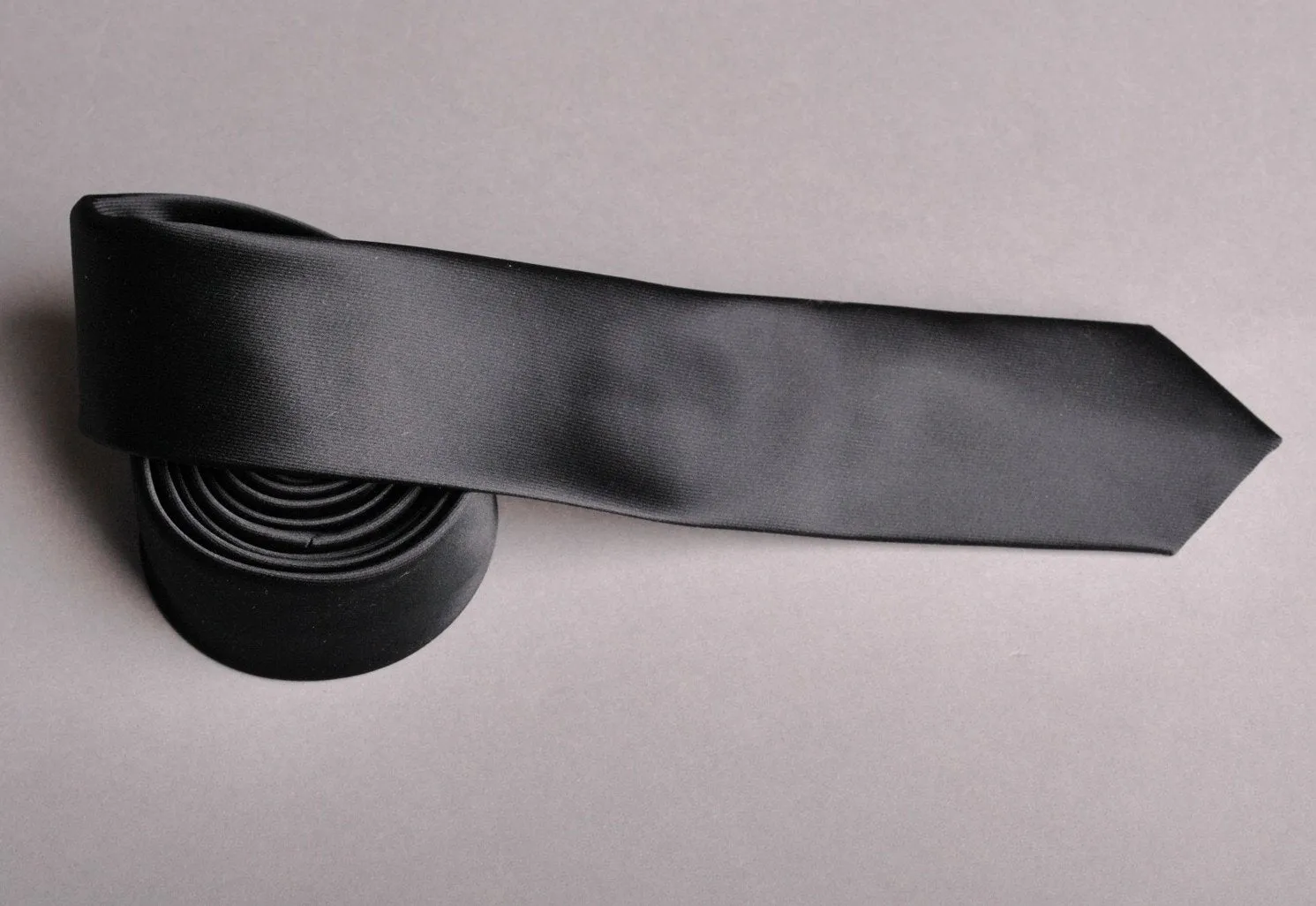 Pure Solid Black Super Skinny Woven Tie 2"