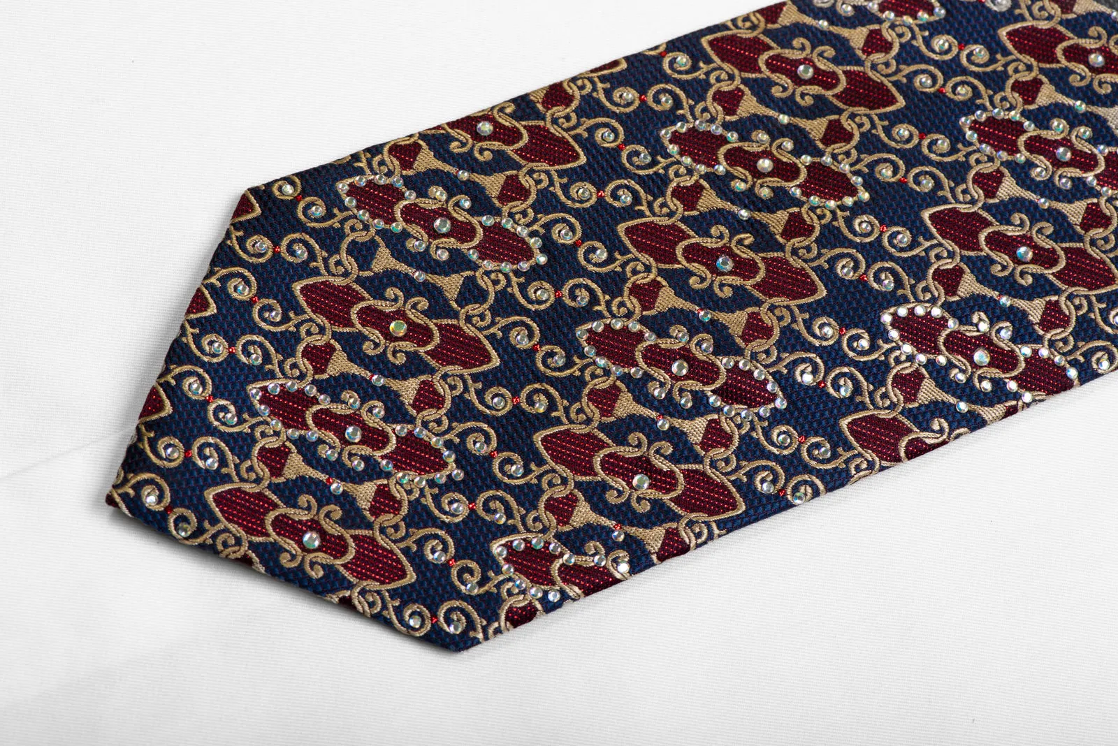 Silk Tie Gold Interlocking Chain On Blue Burgundy With Rhinestones