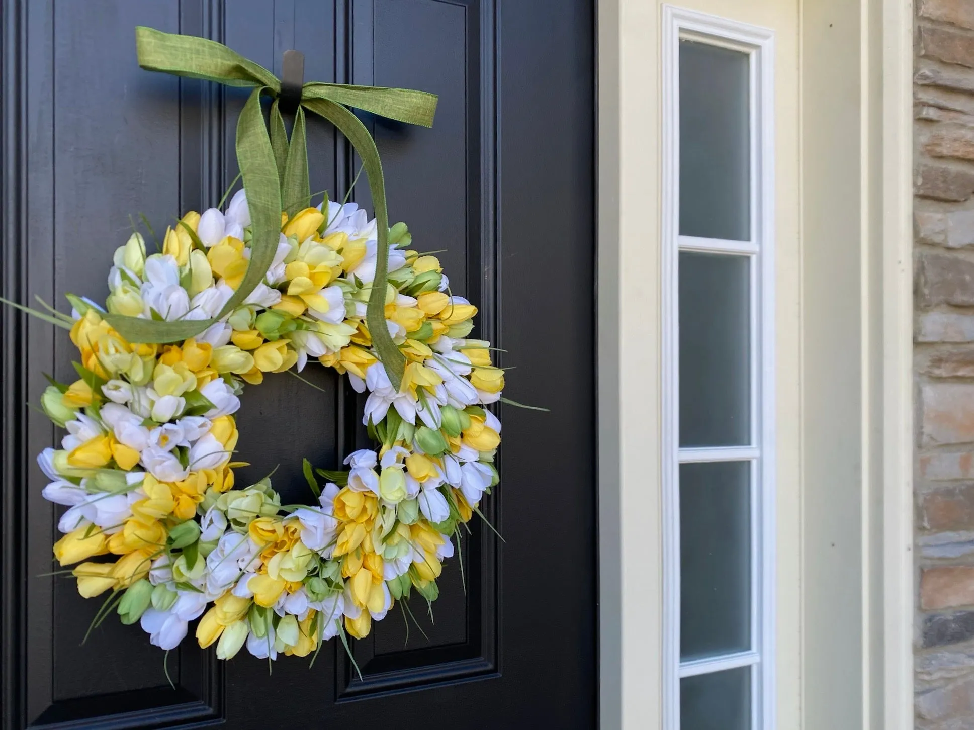 Sunny Delight Yellow Tulip Wreath