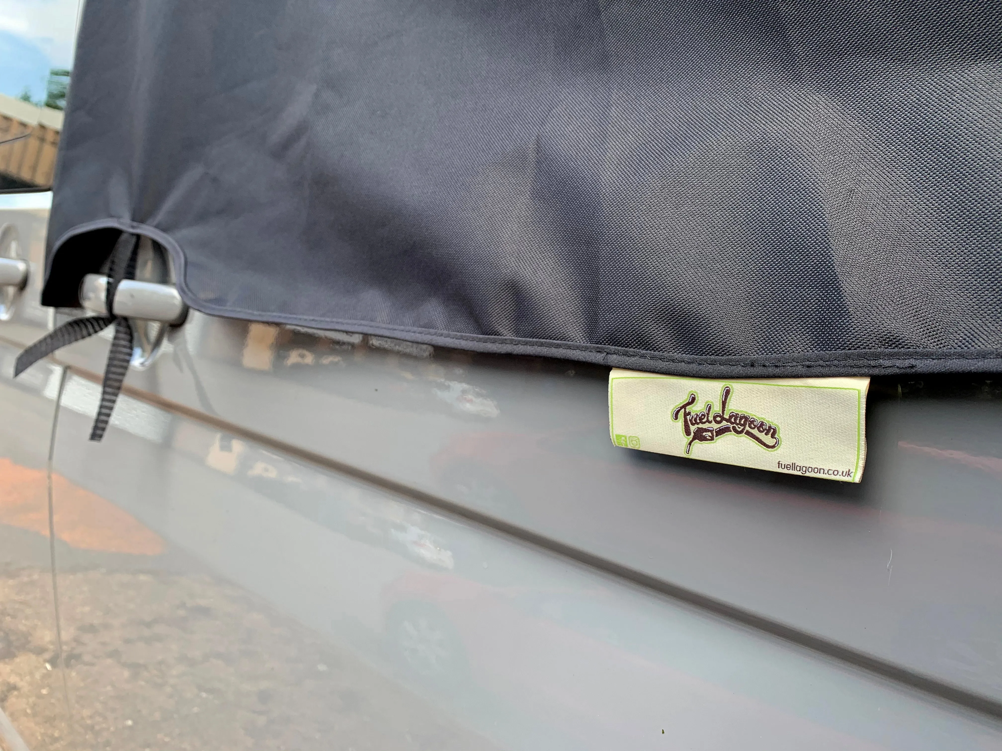 T5 Plain Screen Wrap - With Door Ties